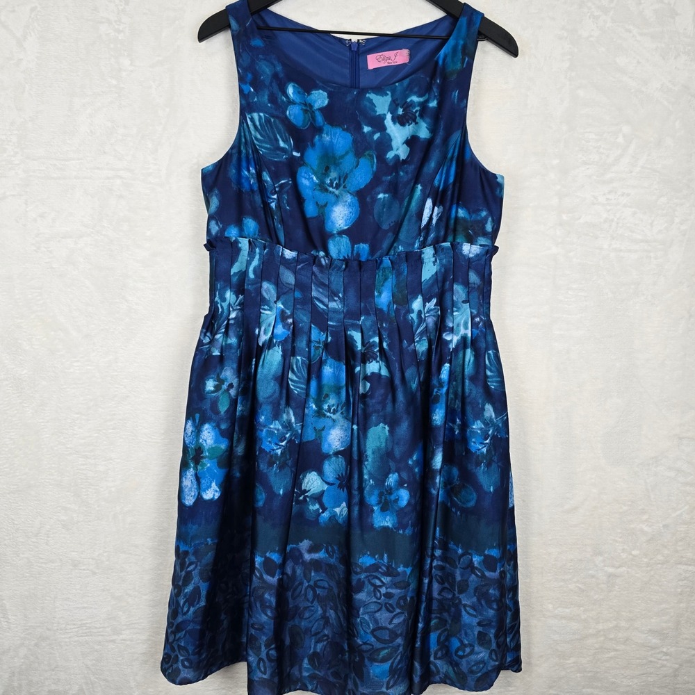 Eliza J Blue Floral Fit and Flare Dress Sleeveless Pleated Knee Length Size 14